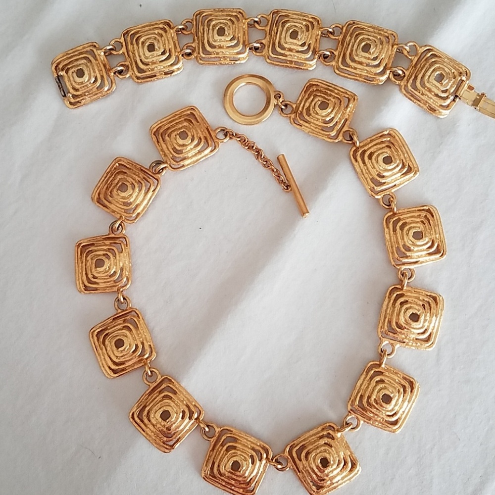 Brushed Gold necklace and bracelet